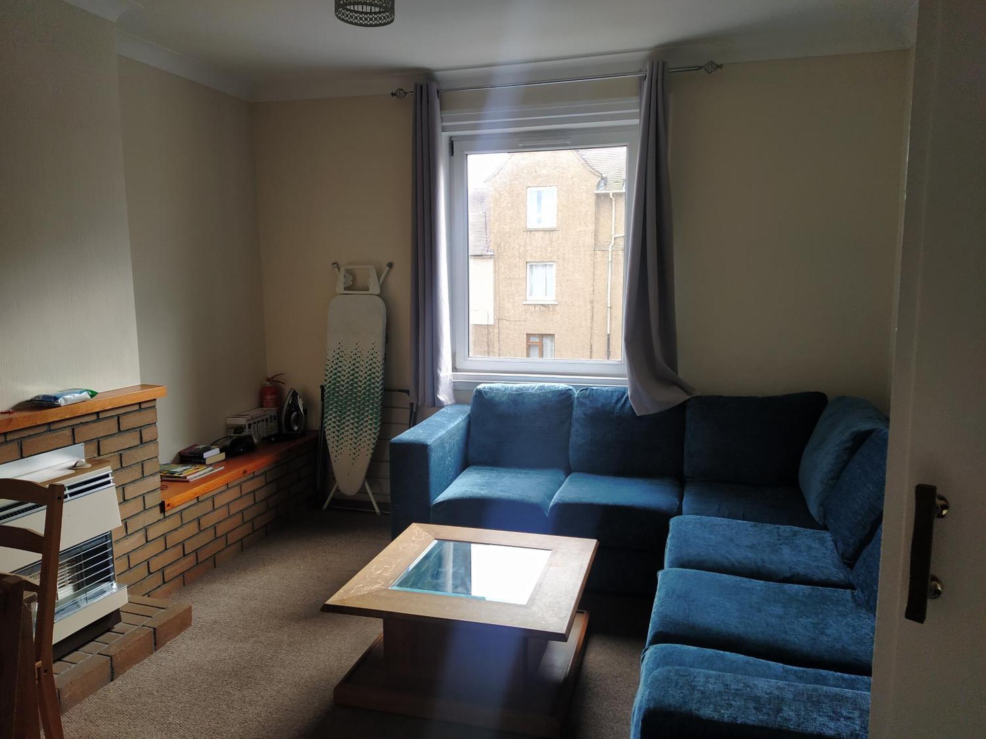 Self Catering 2 Bedroom Flat, Frequent Buses, 1-Minute Walk To Bus Stop, 20 Minutes To City Center Edinburgh Eksteriør billede